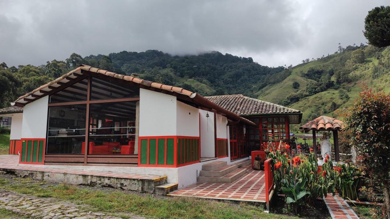Ecohotel Pinohermoso Reserva Natural Salento Exterior foto