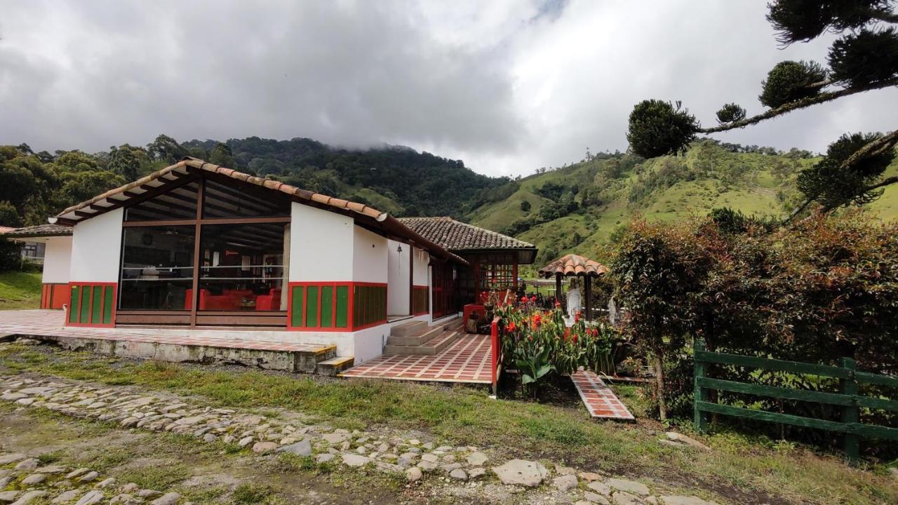 Ecohotel Pinohermoso Reserva Natural Salento Exterior foto